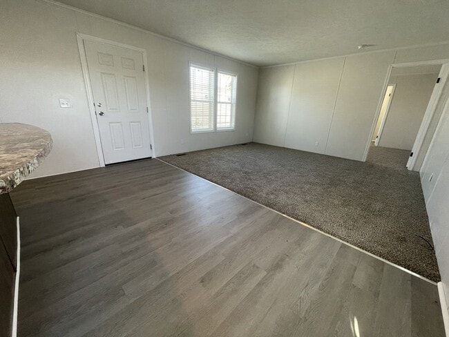 Photo - 15835 Marentette Dr