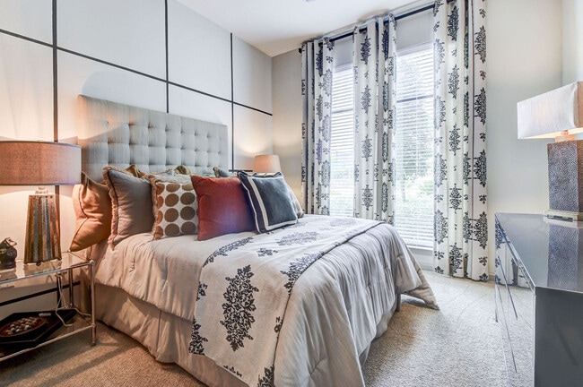 Photo - Arlo Westchase