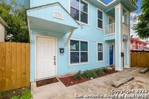 Photo - 120 Andrews St