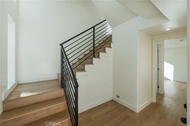 Photo - 714 1/2 Chestnut Avenue Unit