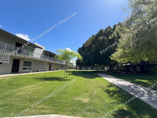 Photo - ONE BEDROOM UPSTAIRS CONDO WITH UTILITIES INCLUDED NEAR PIESTEWA PEAK Unidad 227