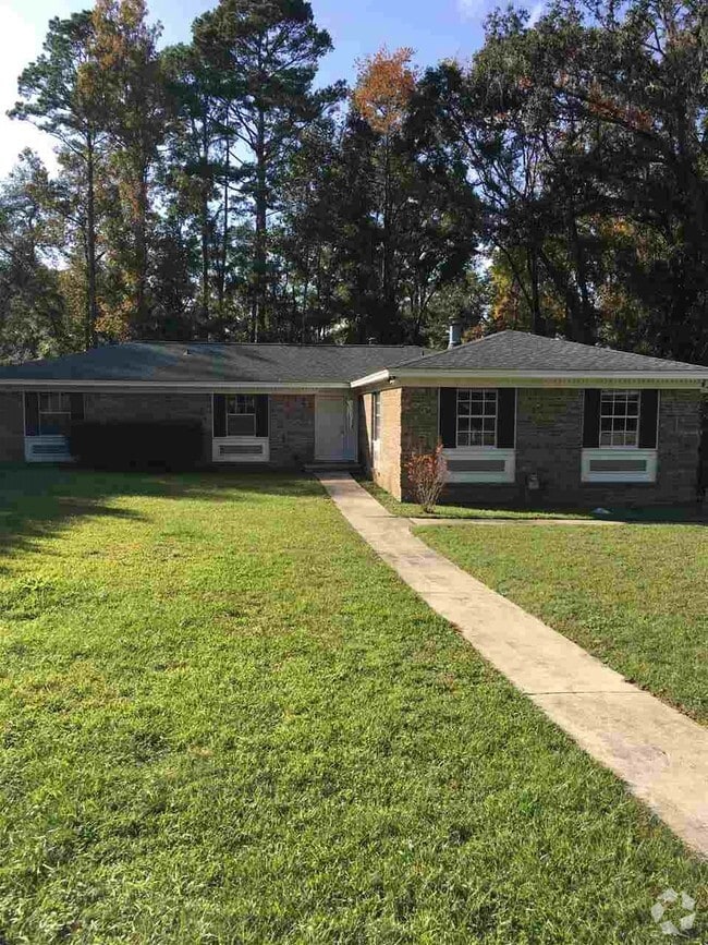 Building Photo - 3818 Leane Dr Rental