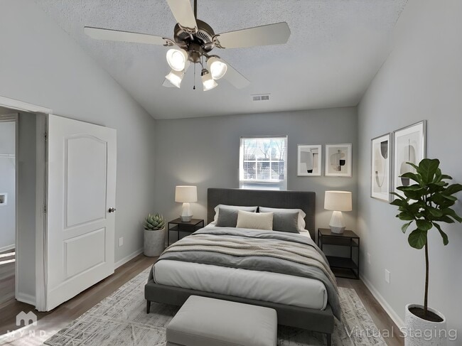 Photo - 222 Carrie Ct