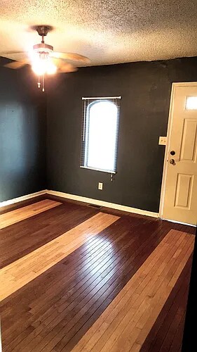 Photo - 405 Toney Rd