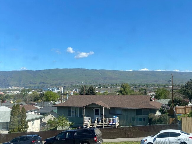 Photo - 2 Bedroom 1 Bath in The Dalles