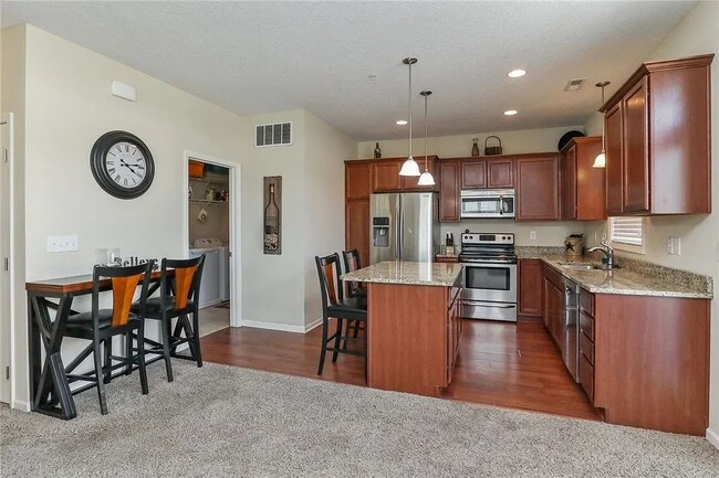 Photo - 170 80th St