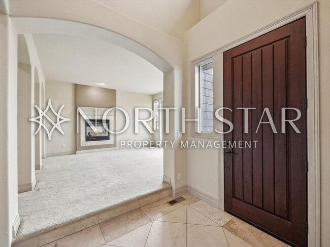 Photo - Elevated Forest Heights Retreat with Stunning Valley Views & Versatile Living Spaces