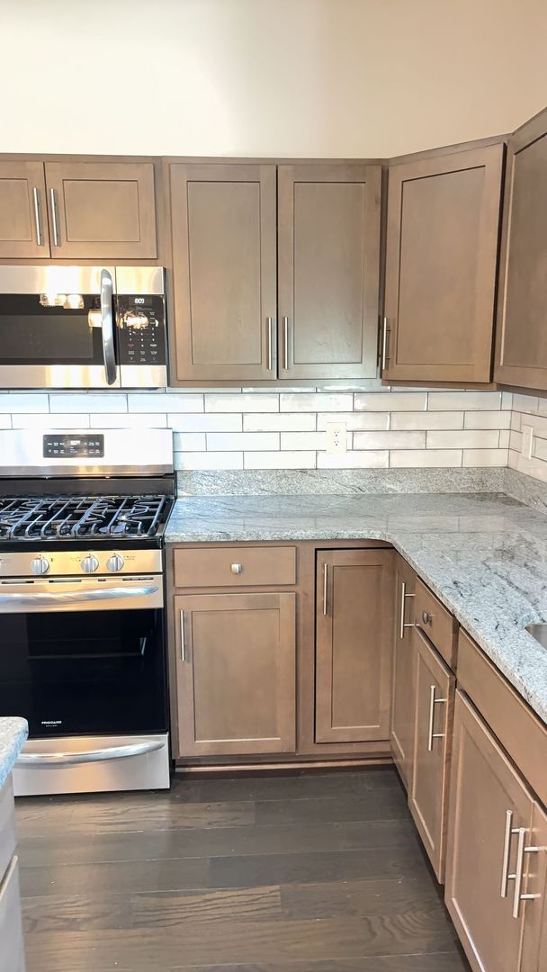 Photo - AVAILABLE NOW!! Beautiful 4 bd in Cambridge Farms!