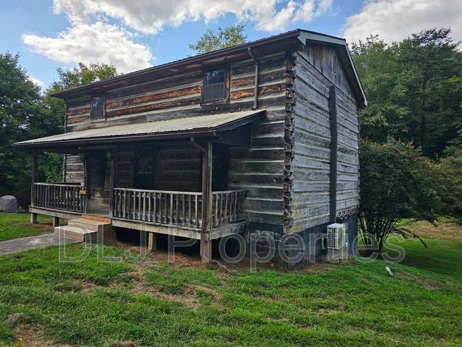 Photo - 1273 Harbin Rd