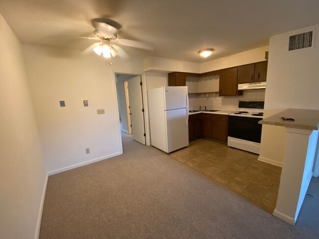 Photo - 307 & 311 W. Birch