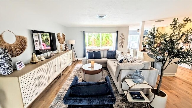 Photo - 7477 Mariana Dr