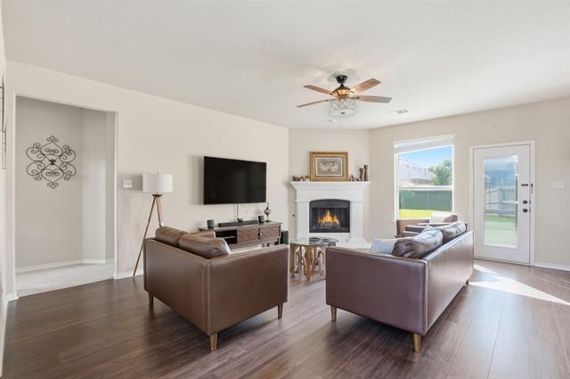 Photo - 2615 Gum Tree Trl