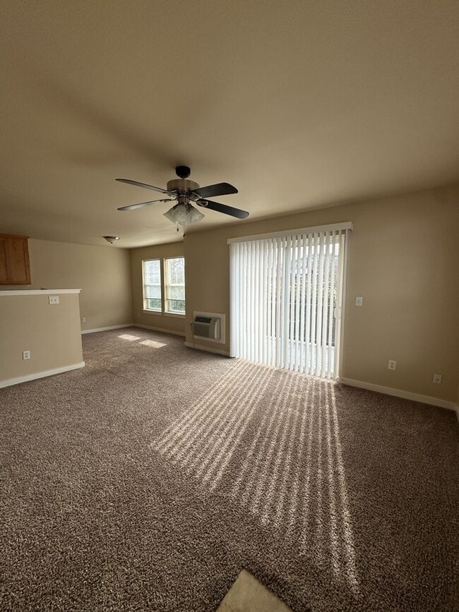 Photo - 2 Bedroom 2 Bath Townhouse in Ashland