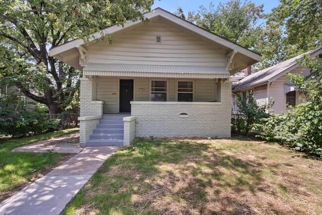 Photo - 631 SW Lindenwood Ave Casa