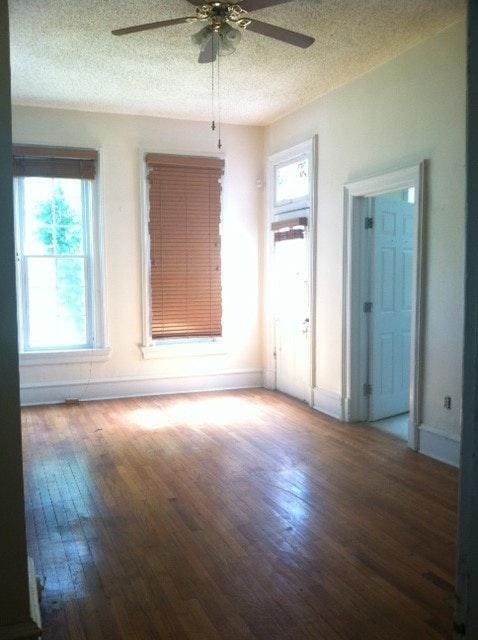 Photo - 106 N Jefferson St