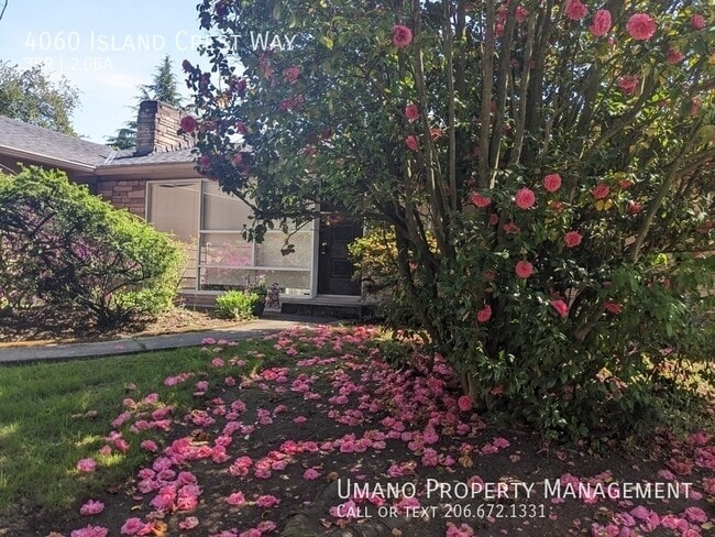 Building Photo - 4060 Island Crest Way