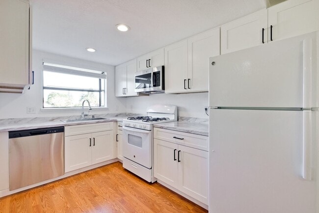 Photo - Must See 1 Bed 1 Bath Cottage in the heart of Almaden Valley!!!