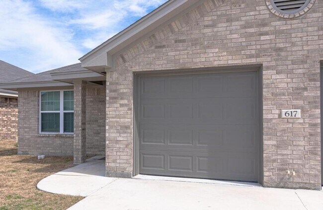 Photo - 617 Lost Trl