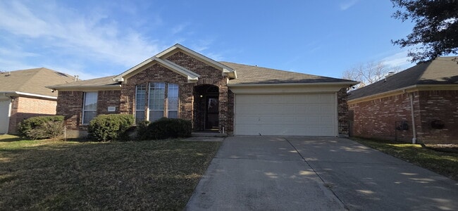 Photo - Large 4 Bedroom in Kennedale ISD