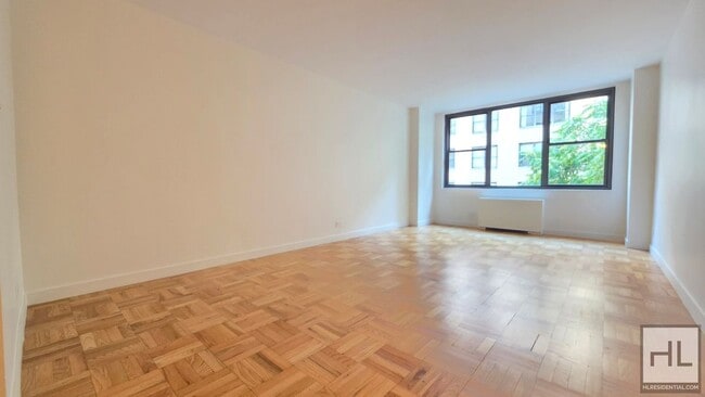 Midtown East 6th-Floor 1-Bedroom