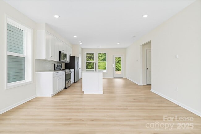 Photo - 3322 Beeler Ln