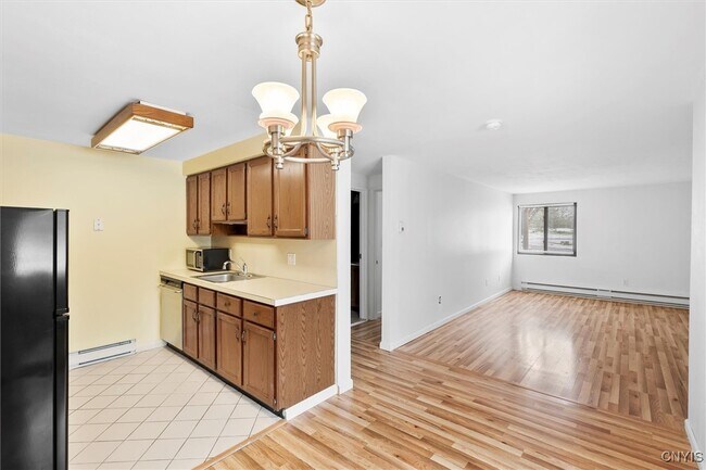 Photo - 325 Village Blvd N