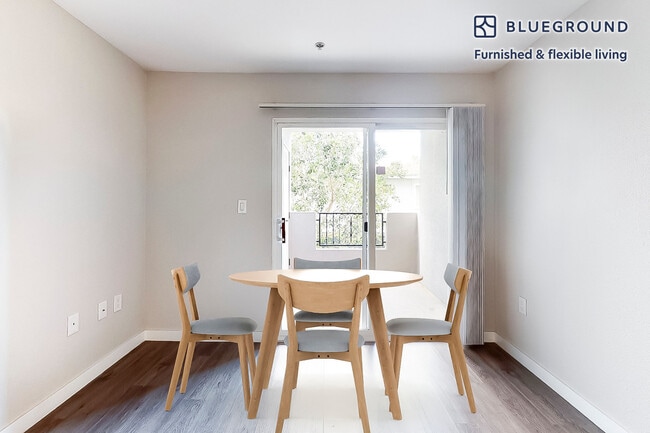 Photo - 18425 Malden St Unit SI FL0-ID8186A