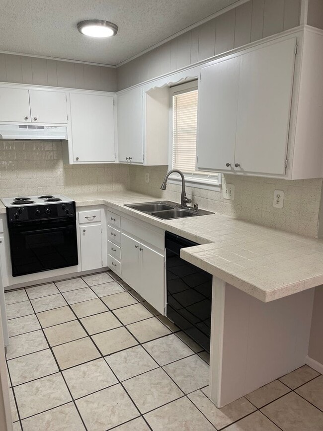 Photo - 3440 70th Dr