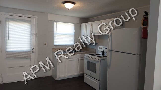 Photo - Updated two bedroom near Harden Street
