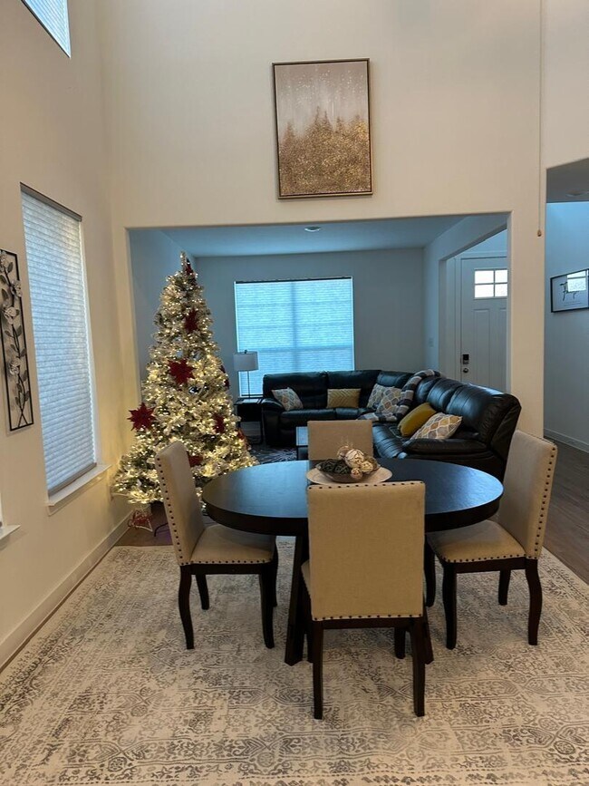 Photo - 3600 Daisy Holw Lp