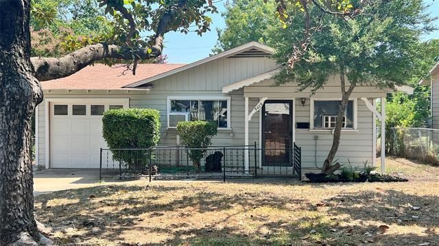 Building Photo - 5429 Farnsworth Ave