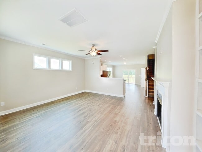 Photo - 100 E Goodwin Chase Ln