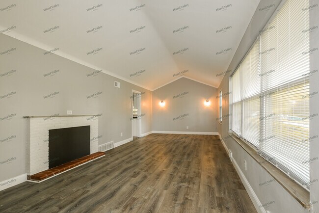 Photo - 1415 Washington St