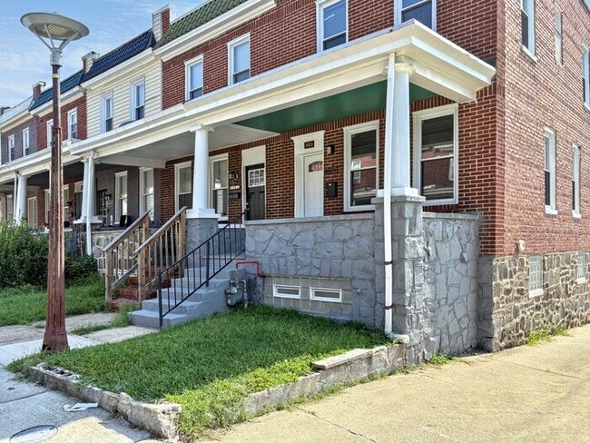 Building Photo - 4801 Alhambra Ave Rental