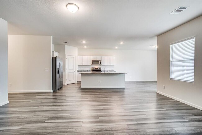 Photo - 4100 Scarlet Oak Ln