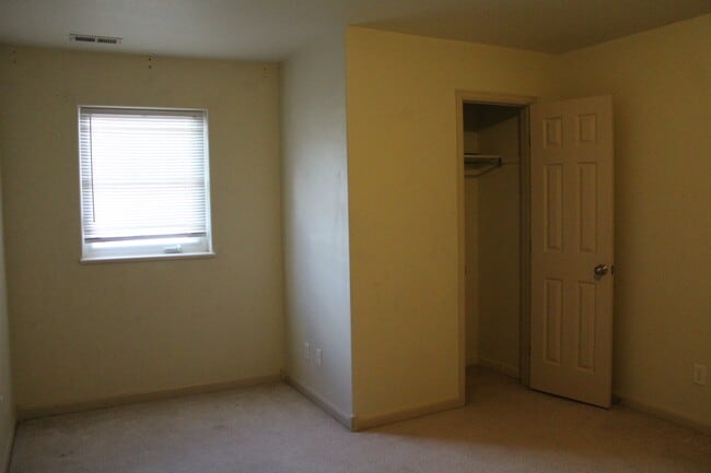 Photo - 460 Yarrow Cir