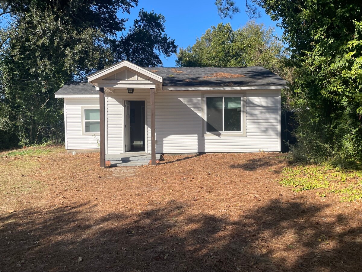 Photo - 2017 Pennsylvania Ave