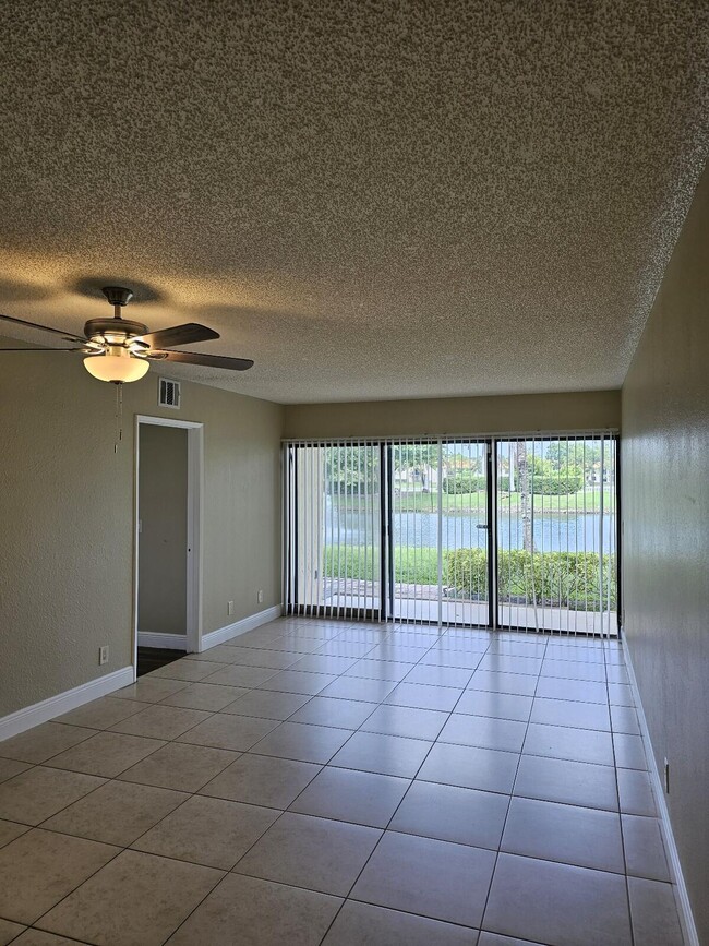 Photo - 1523 Lake Crystal Dr Condo Unit B
