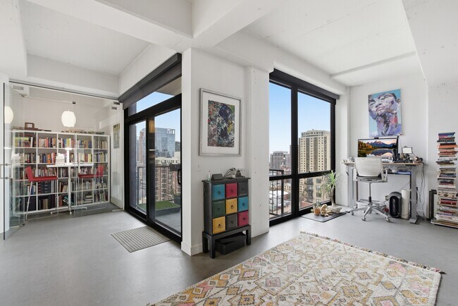 Photo - 1530 S State St Unidad 16G