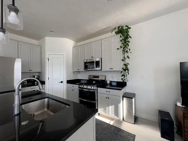 Photo - 15113 Halter Wy