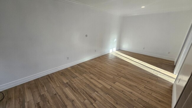 Photo - 1119 S Chester Ave Unit 1119