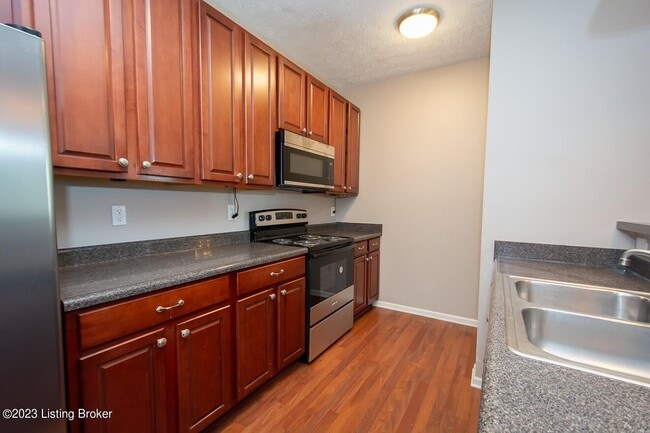 Photo - 2704 Bradford Commons Dr