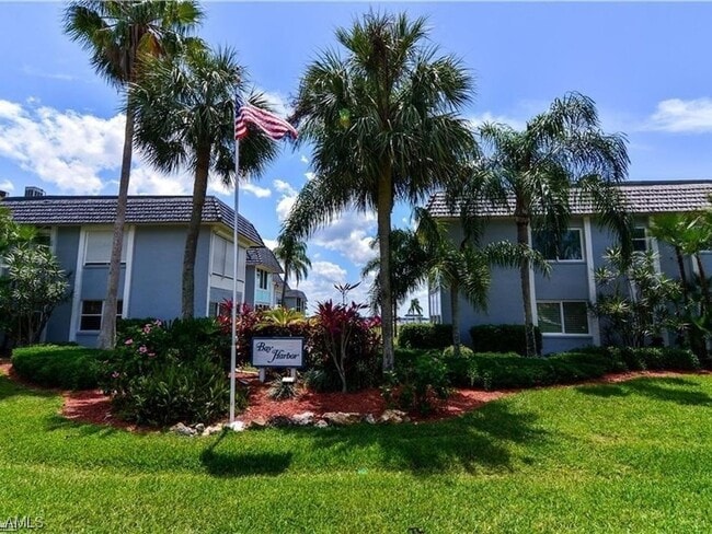 Photo - STUNNING 2/2 RIVERFRONT RENTAL IN KEY HARBOR