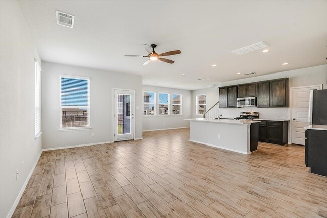 Photo - 204 Crescent St