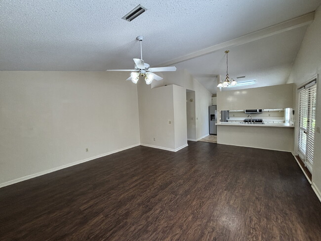 Photo - 113 Woodleigh Rd