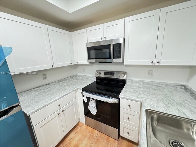 Photo - 10170 SW 88th St