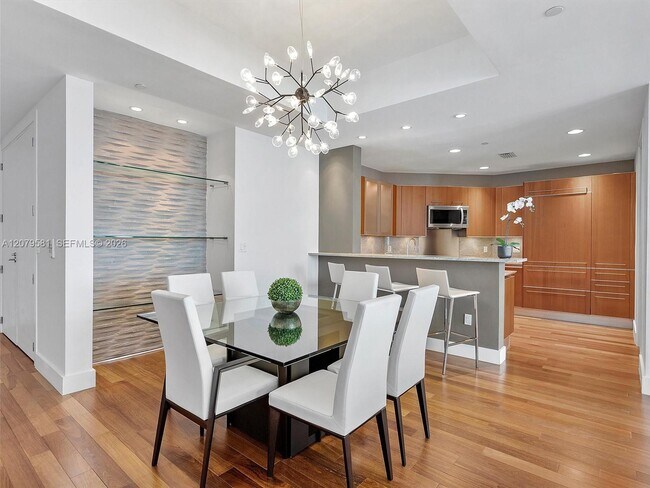 2627 S Bayshore Dr Unit 2106