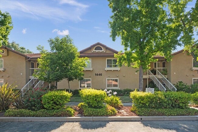 Photo - 1446 Chateau Common Unidad 104