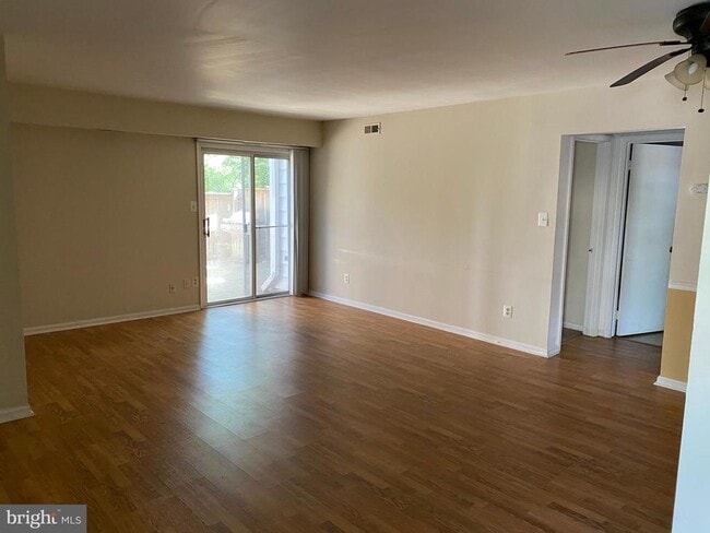 Photo - 13701 Autumn Vale Ct Unidad 28C