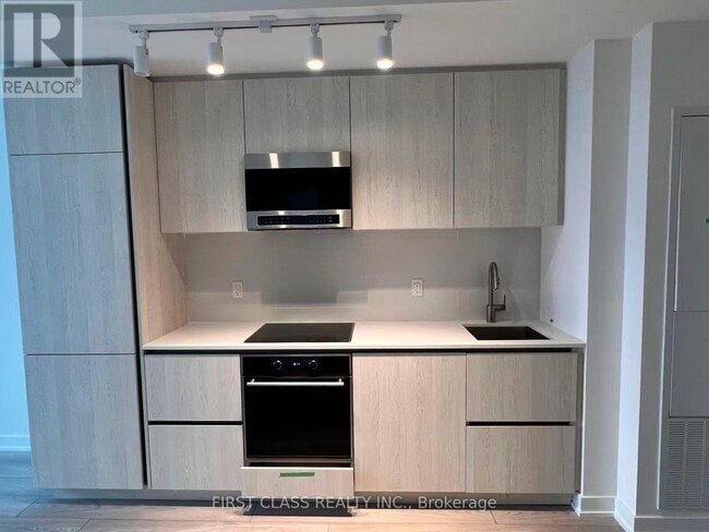 Photo - 110 Broadway Ave Unité 2103 S